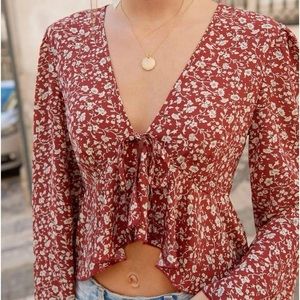 New floral print v neck crop top